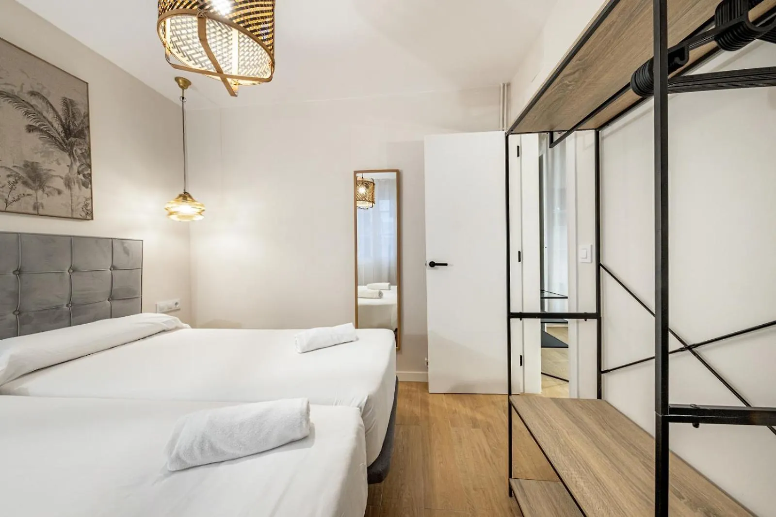 Bebarceloner Eixample Apartments - 4 Bedrooms 0*, 바르셀로나 스페인