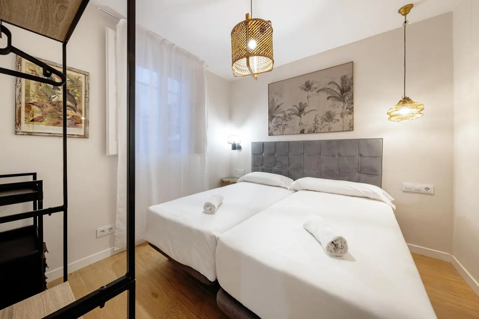 Bebarceloner Eixample Apartments - 4 Bedrooms 스페인