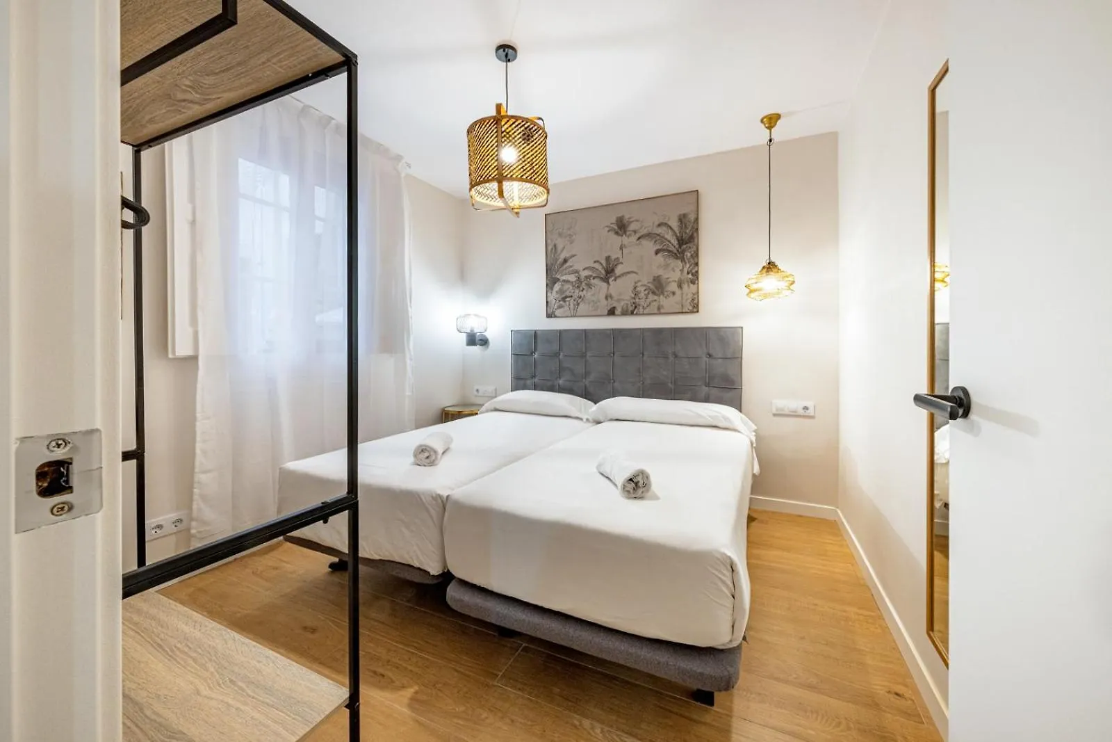 Bebarceloner Eixample Apartments - 4 Bedrooms 0*, 바르셀로나 스페인